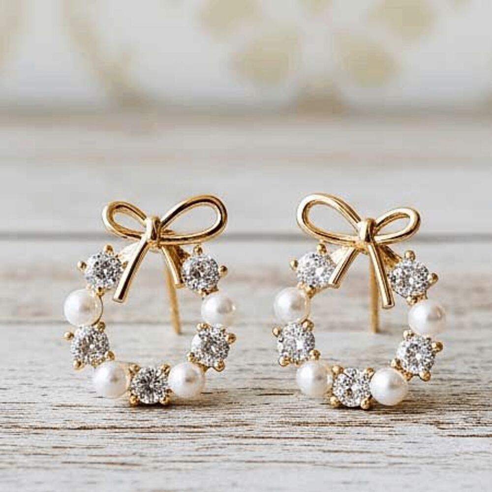 Ladies Sophisticated Yellow Gold Wreath Bow Pearl Round Elegant Earrings - Picture 4 of 8